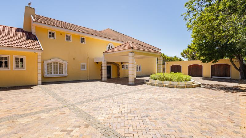 1 Bedroom Property for Sale in Constantia Western Cape